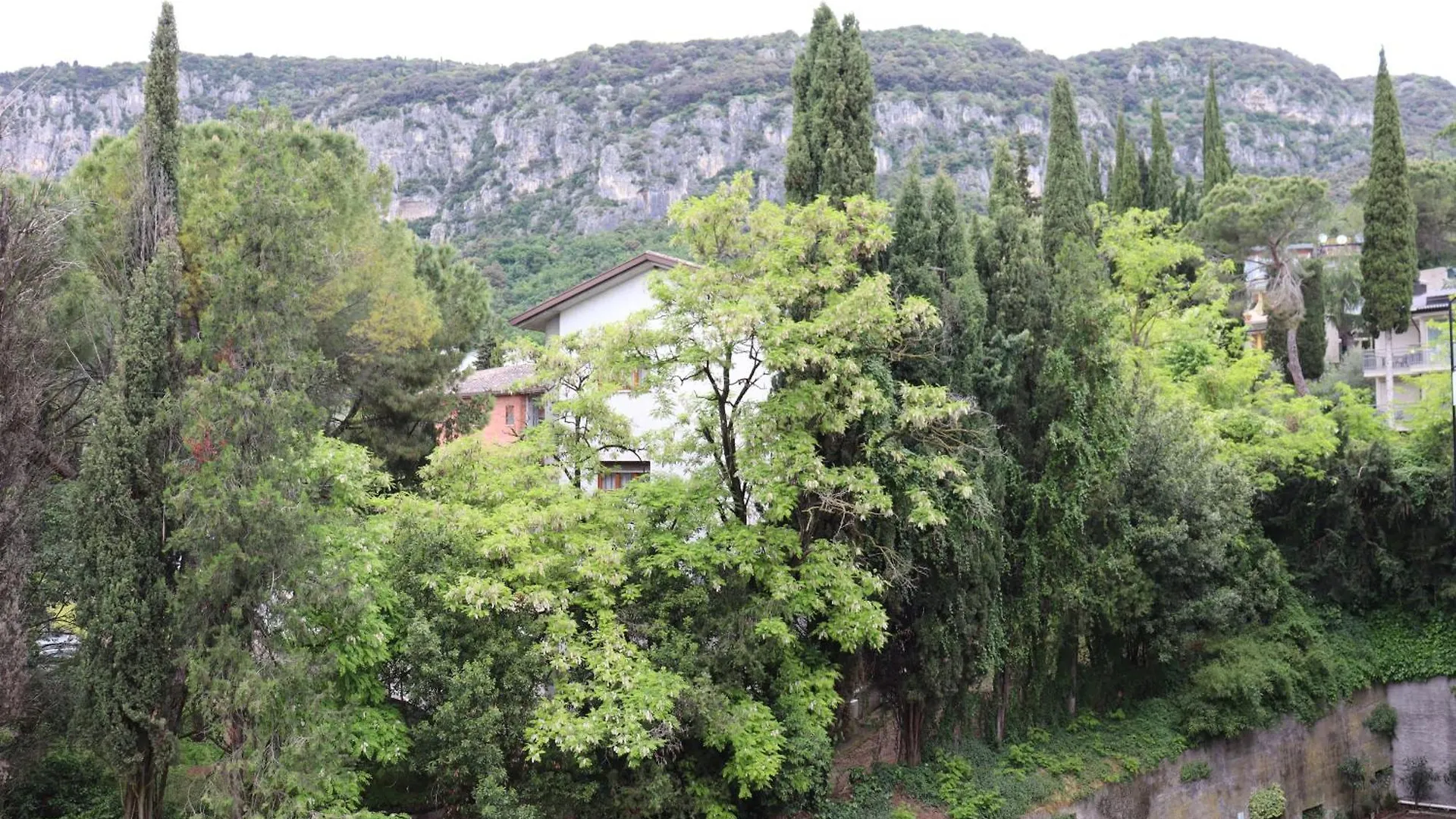Monika Holiday 315 Magic Lake Garda  Apartamento Garda (Verona)